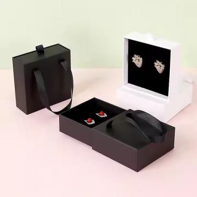 Jewelry Box Jewellery Packaging & Display Box With Logo for Necklace