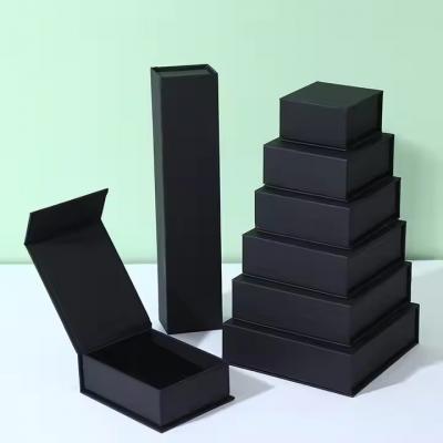 Luxury Magnetic Jewelry Box Cardboard Gift Box for Necklace Packaging